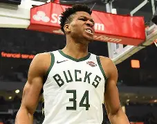 密尔沃基雄鹿主帅放话：NBA常规赛抢七大战必胜本菲卡，姆巴佩冷笑回应(密尔沃基雄鹿vs波士顿凯尔特人)