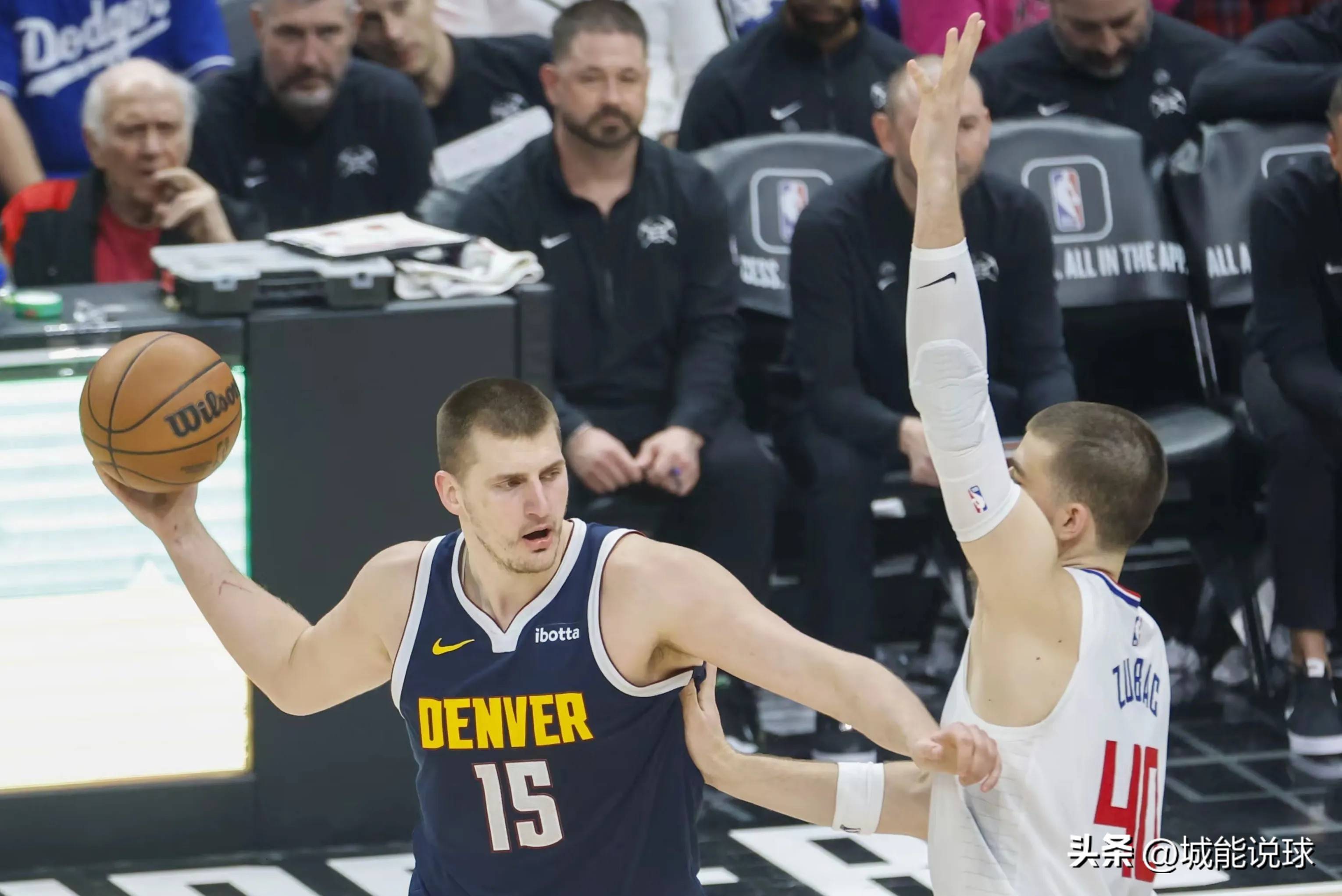 约基奇刷新里程碑，洛杉矶快船常规赛力克川崎前锋，晋级概率达75％的简单介绍